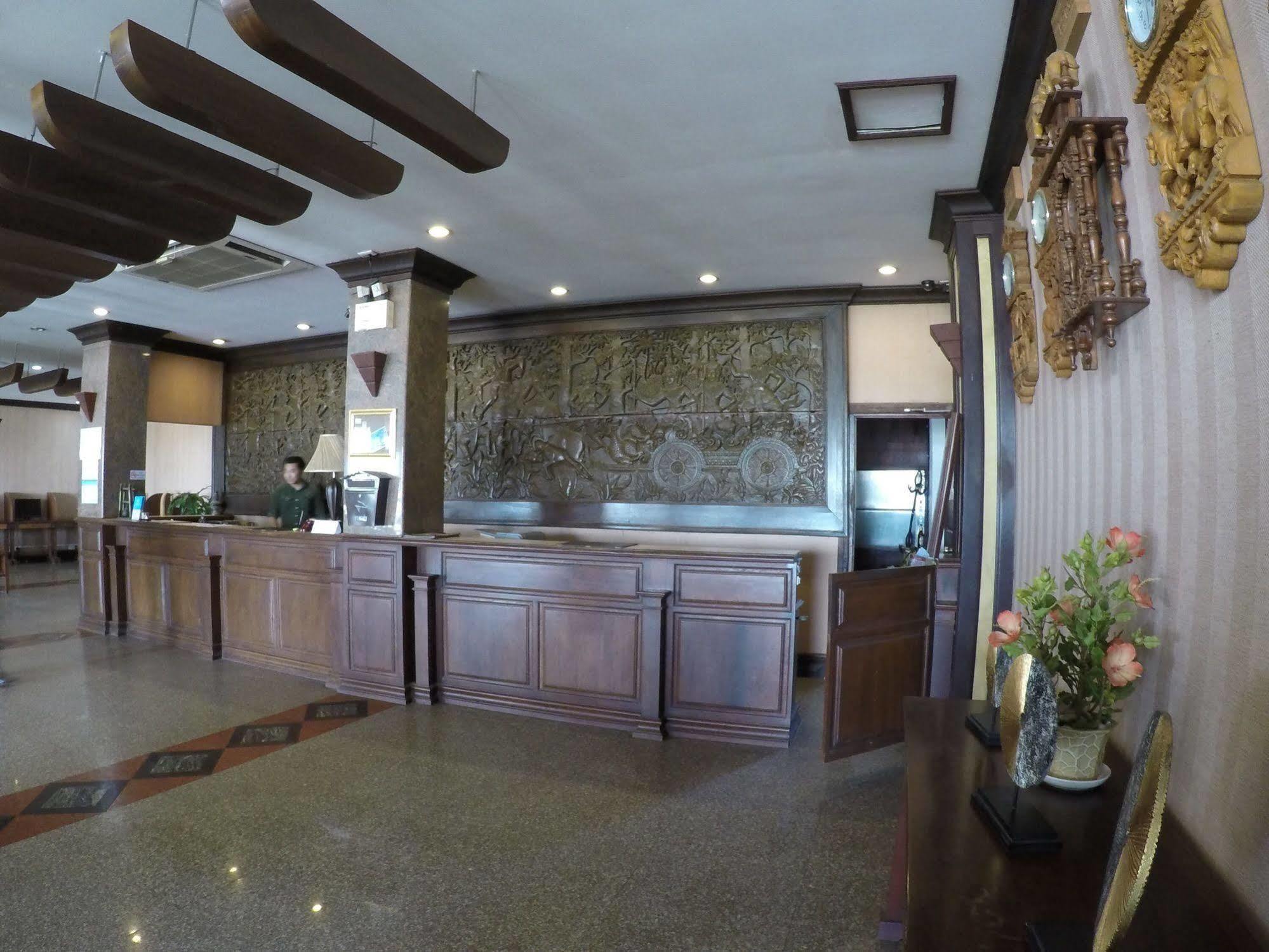 Sengtawan Riverside Hotel Vientiane Exterior foto