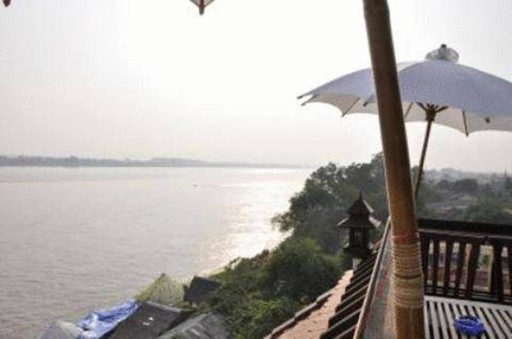 Sengtawan Riverside Hotel Vientiane Exterior foto