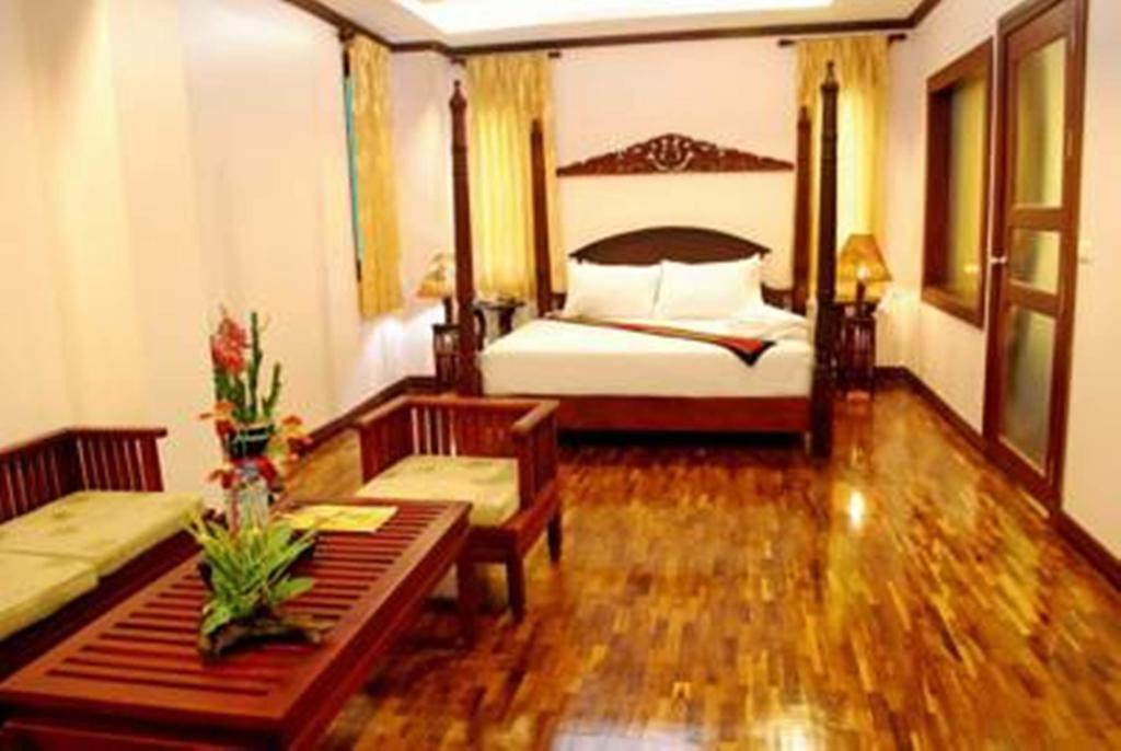 Sengtawan Riverside Hotel Vientiane Zimmer foto