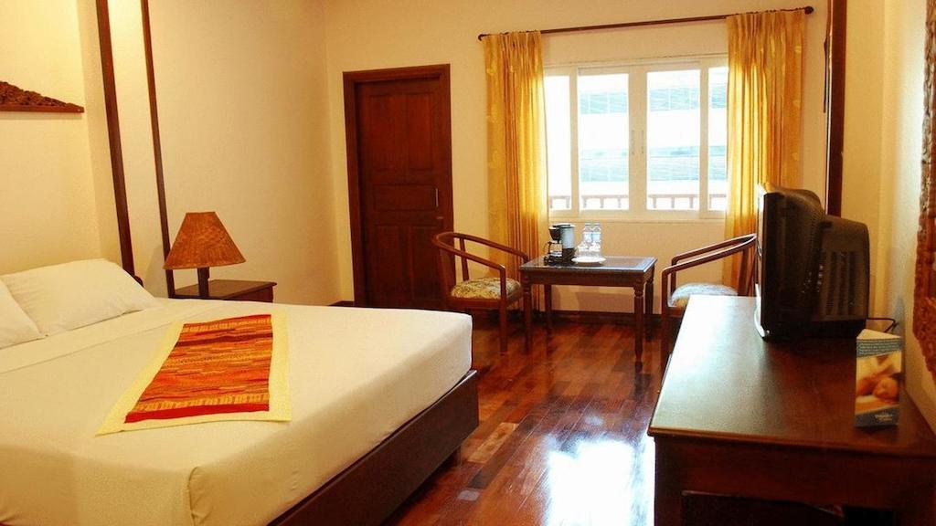 Sengtawan Riverside Hotel Vientiane Zimmer foto